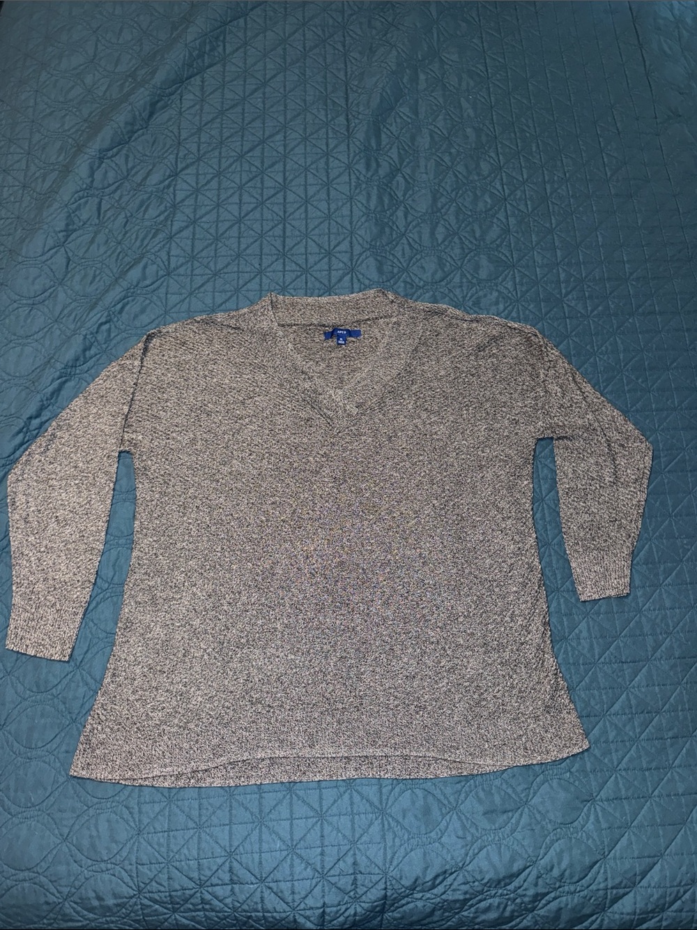 Apt. 9 Women's Heather Gray V-Neck Sweater